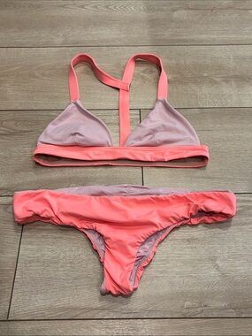 Reversible Two-Tone Triangle Bikiniu Set - Coral Pink & Mauve